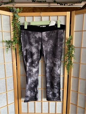 Soffe Black & Gray Tie-Dye Active Leggings